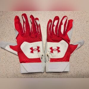 Under Armour UA Clean Up White Red Batting Gloves